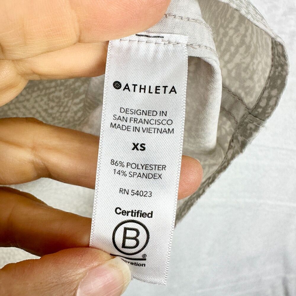 Athleta Zuma Printed Shirtdress Viper Grey Size XS Athletic Athleisure Travel - Picture 12 of 12